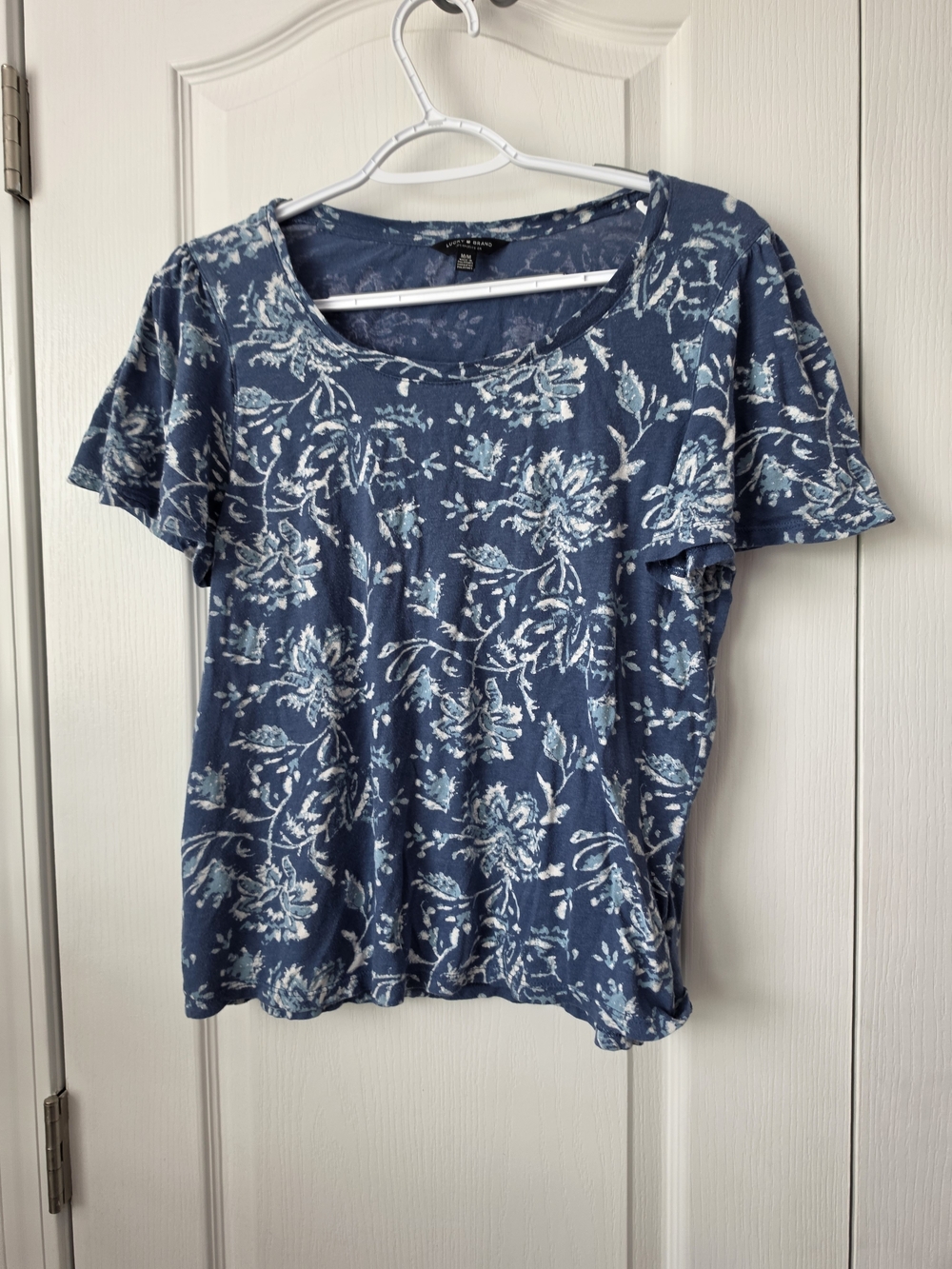 Lucky Blue Floral Scoop Neck Women's Top Sz Medium